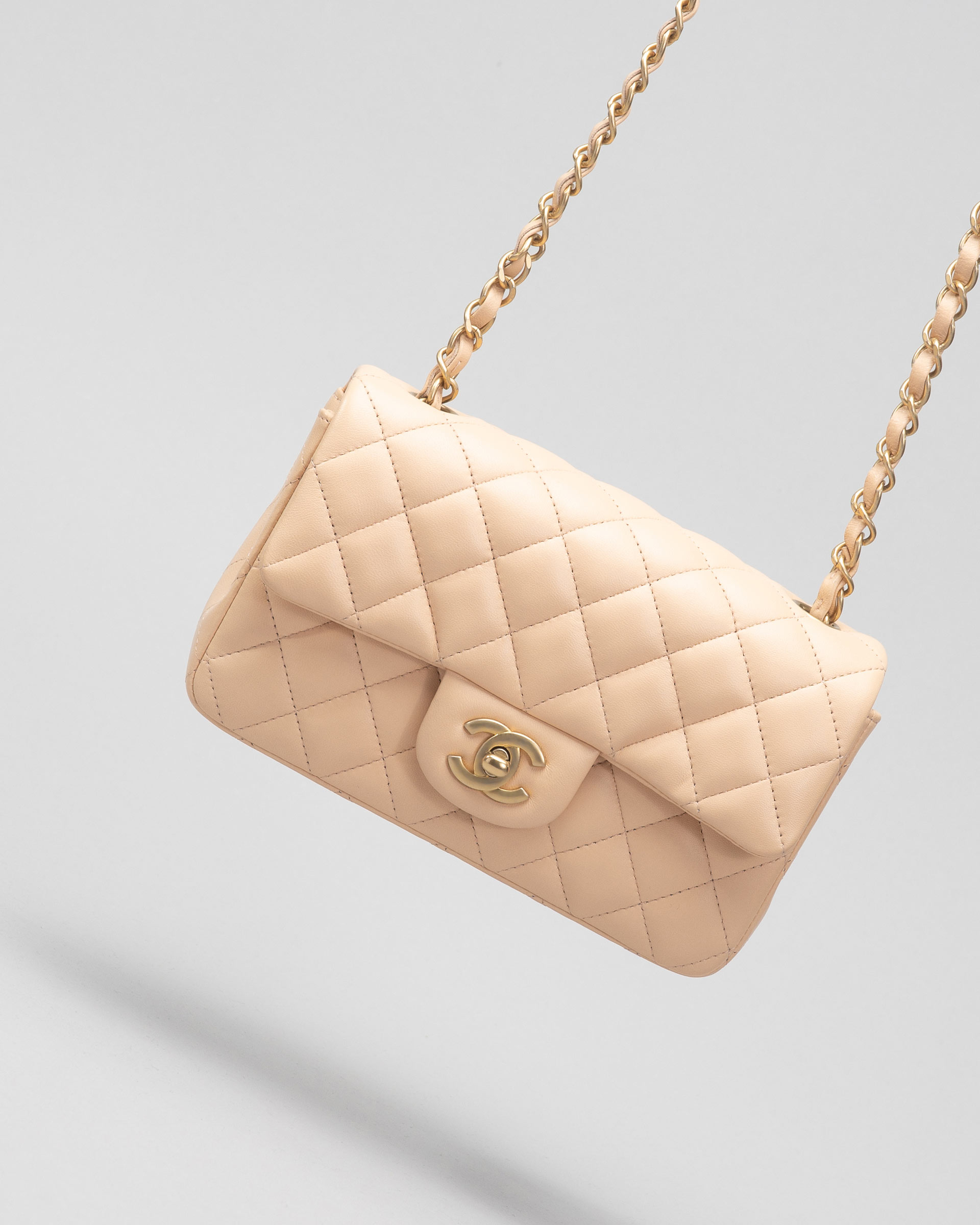 Lauren Goodger accused of flogging a fake Chanel bag after doctoring  description  Mirror Online