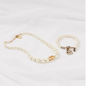 product image of pearl necklace and bracelet at FASHIONPHILE